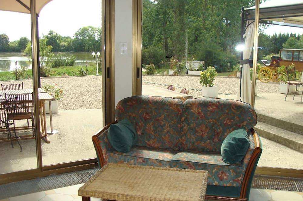 Homerez - Villa à Courtenay, jardin clôturé in Courtenay, Région de Montargis