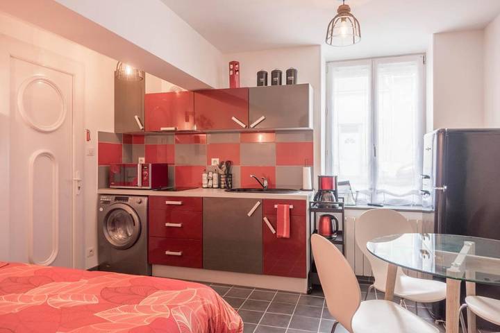 Gîte pour 2 personnes à Saint-Denis-de-l'Hôtel
