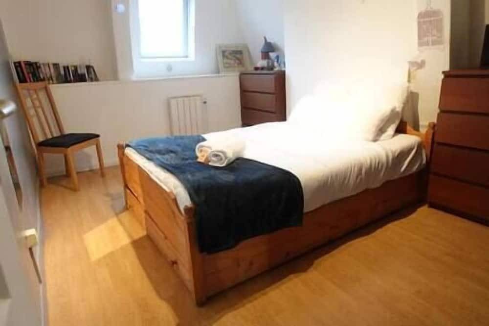 Entire apartment, Les Combles d'Arnaud in Arras, Arras region