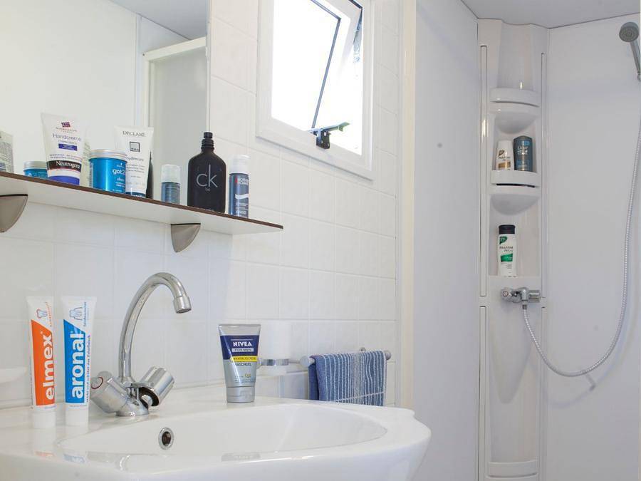 Camping Cisano San Vito - Casa mobile 6 persone - Casa mobile | Comfort | 2 Camere da letto | 4/6 Pers. | Terrazza rialzata | Aria condizionata. in Cisano, Bardolino