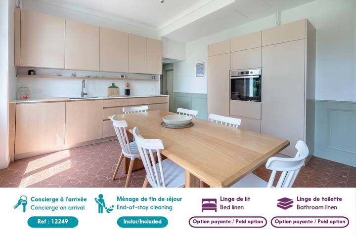 Location de vacances pour 14 personnes, avec terrasse et jardin à Saint-Michel-Chef-Chef - 4