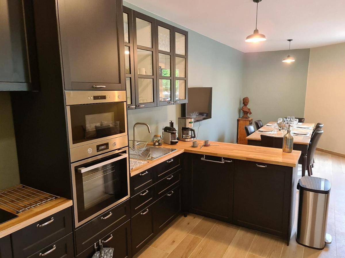 Appartement entier, Three-Bedroom House in Fontainebleau, Seine-et-Marne