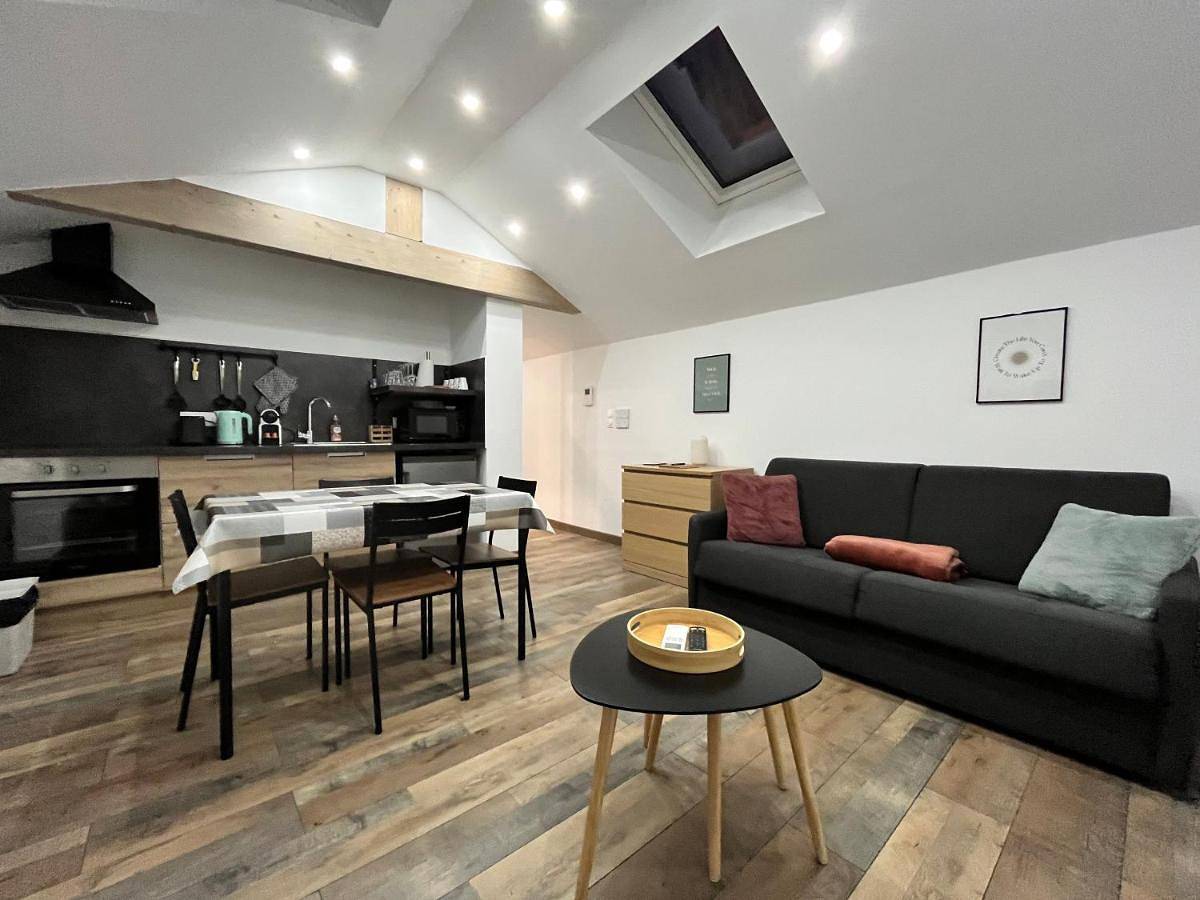 Appartement entier, One-Bedroom Apartment in Hayingen, Moselle