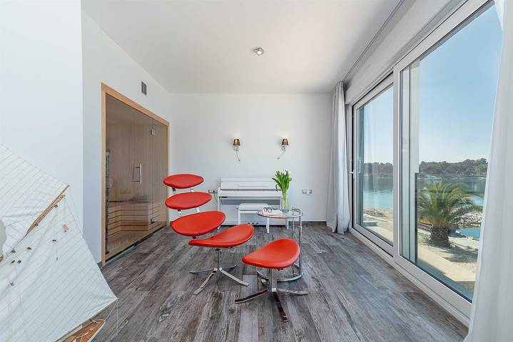 Ferienwohnung für 8 Personen, mit Sauna und Balkon in Trogir - 3