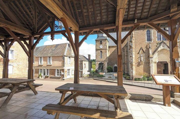 Gîte pour 2 personnes, animaux acceptés à La Carneille