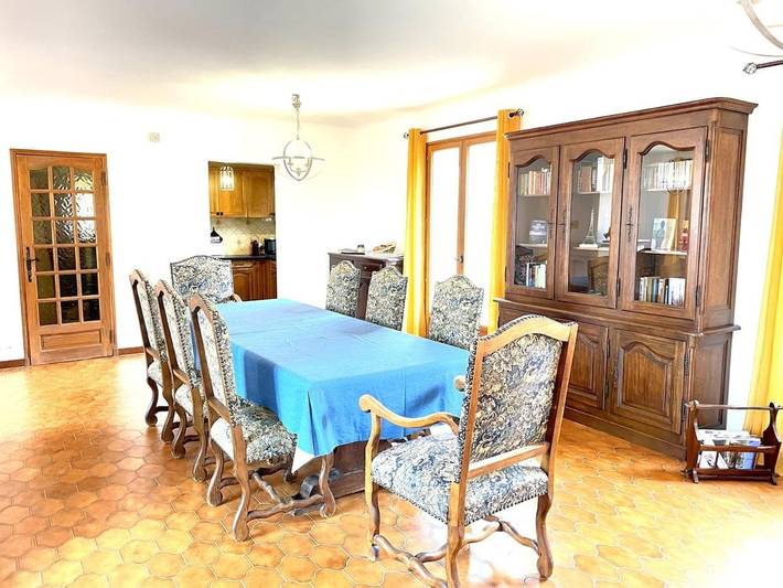 Location de vacances pour 6 personnes, avec piscine ainsi que terrasse et jardin dans Sentier des Ocres - 4