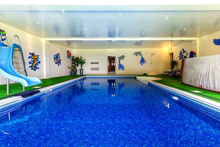 BnB für 3 Personen, mit Terrasse und Whirlpool sowie Garten und Pool in Schottland