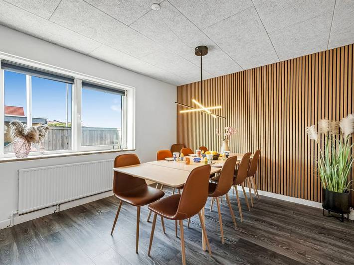 Ferienhaus für 12 Personen, mit Terrasse und Sauna