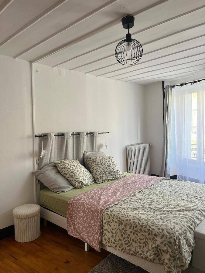 Appartement entier, Le petit coin fleuri in Craponne-sur-Arzon, Parc Naturel Régional Livradois-Forez