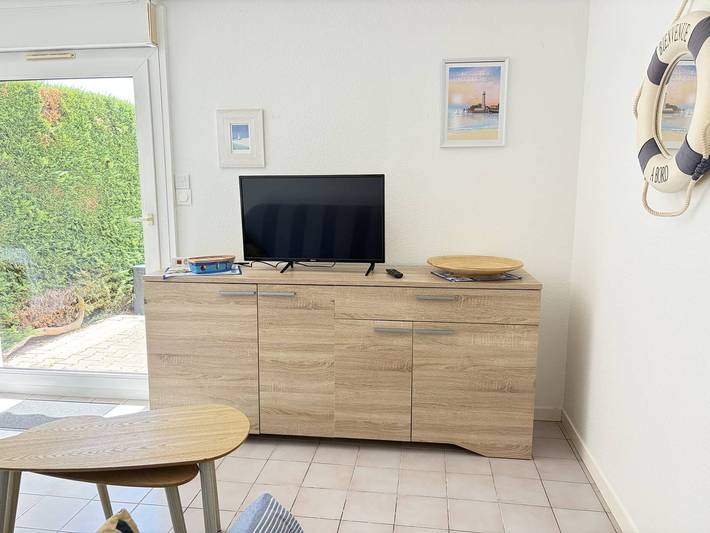 Appartement entier, T2 avec jardin privé, calme - 4 pers. in Saint-Georges-de-Didonne, Côte de Beauté