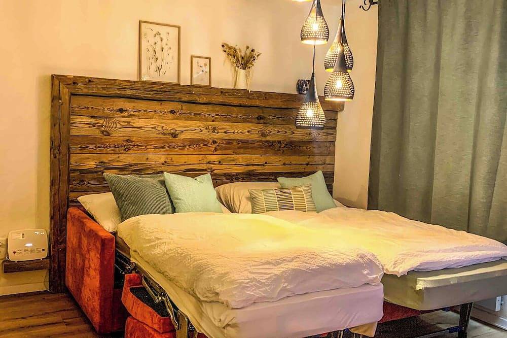Ganze Wohnung, Ferienwohnung mit wunderschöner Sicht in die Bergwelt in Bivio (Graubünden), Surses