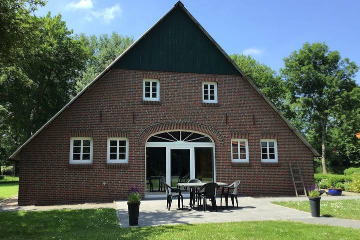 Gîte pour 3 personnes, avec Terrasse et Jardin