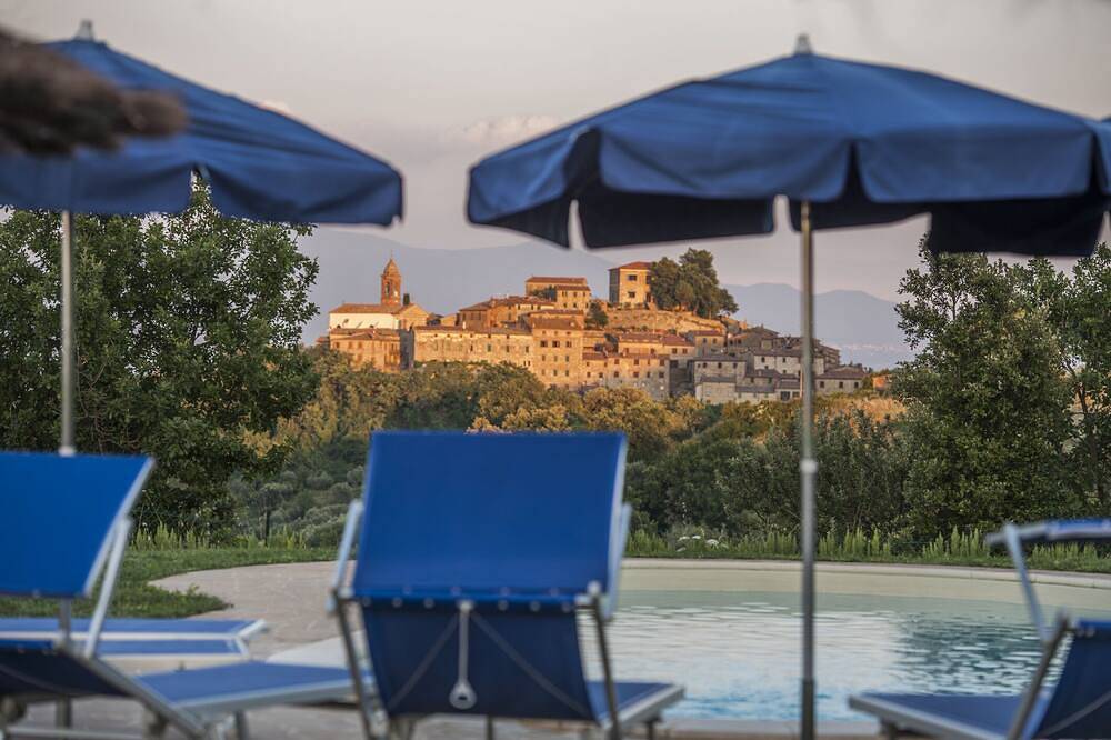 Ganze Wohnung, Apartment B with Pool San Ansano in Civitella Paganico, Grosseto Provinz