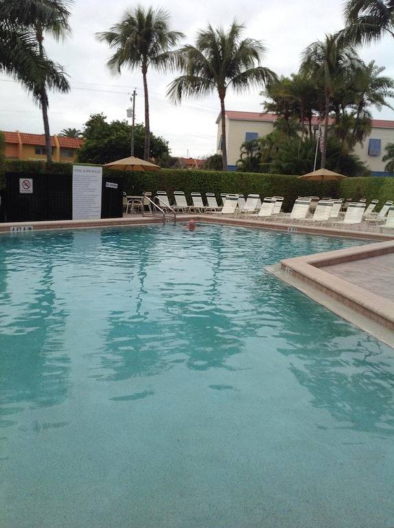 Apartment for 4 people, with pool and hot tub in Naples (FL)