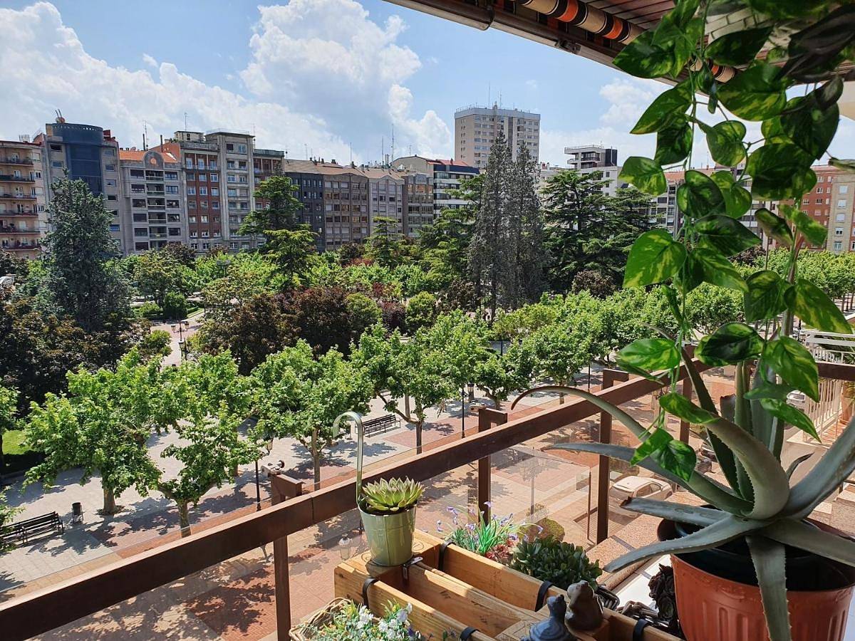 El Mirador del Espolon in Logroño, La Rioja Province