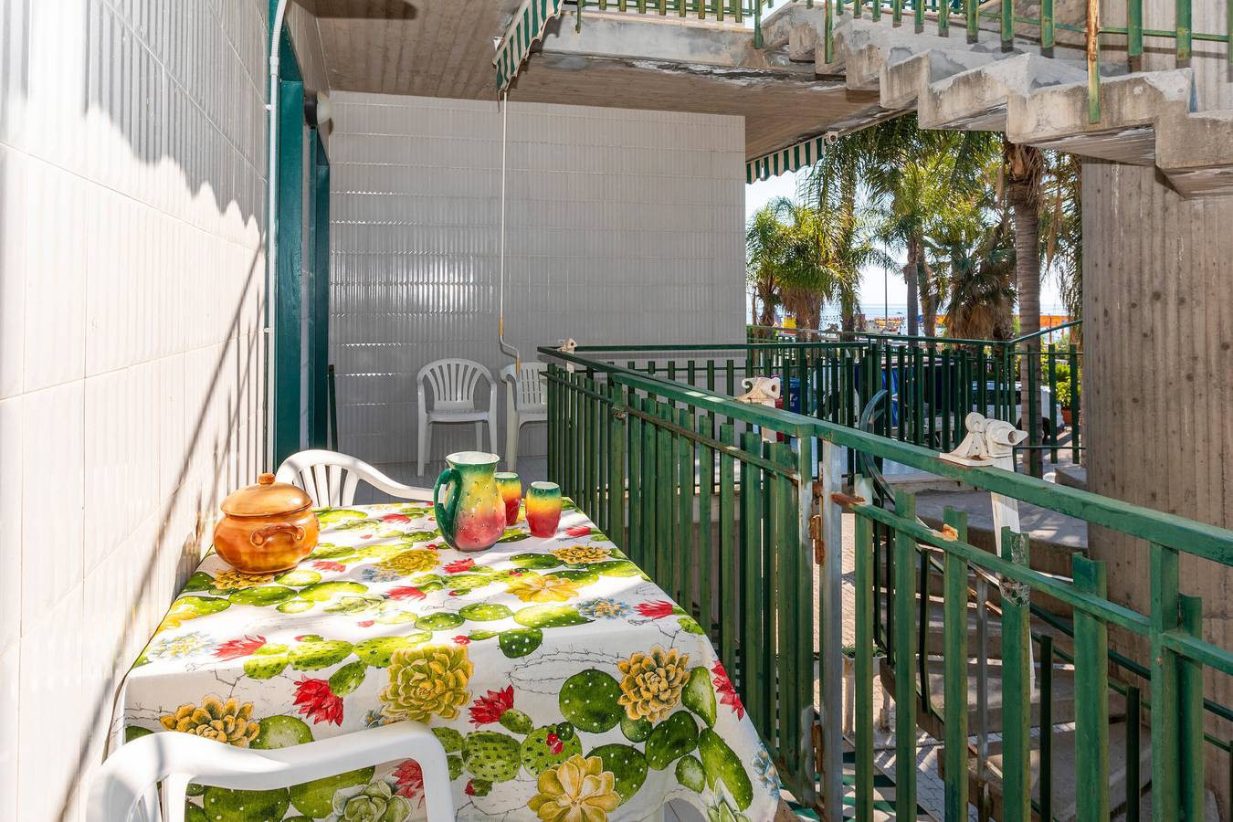 Apartamento entero, Apartamento 'I Ciottoli Dello Ionio - Apt 5' con vistas a las montañas, terraza compartida y balcón in Fondachello, Provincia de Catania