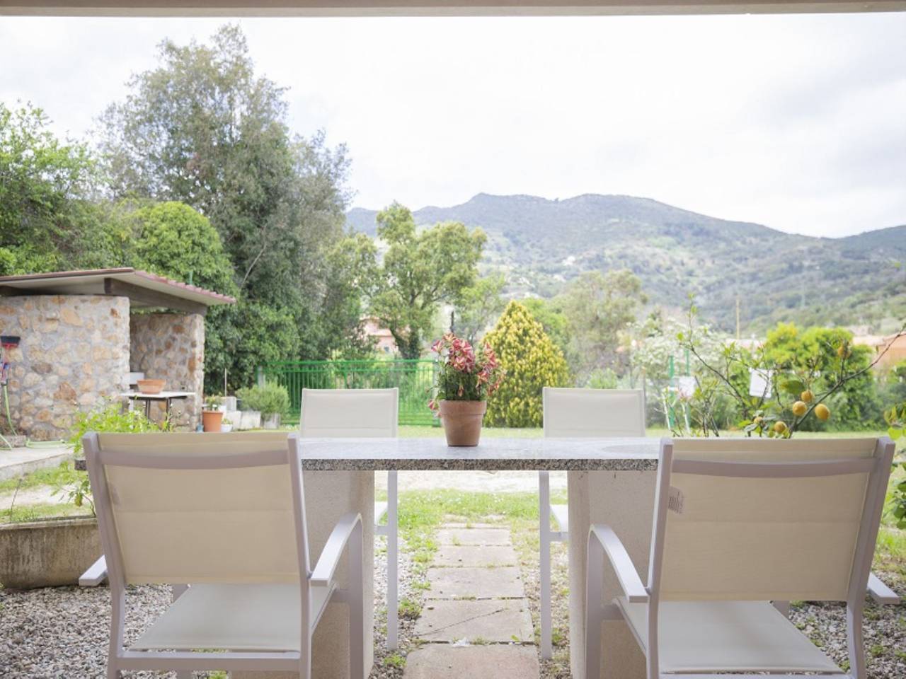 Ganze Ferienwohnung, Ferienwohnung für 4 Personen mit Garten in Rio Marina, Elba