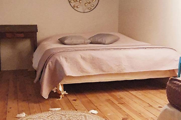 Location de vacances pour 8 personnes, avec piscine et jacuzzi ainsi que terrasse et jardin, animaux acceptés dans Le Pont du Gard - 4