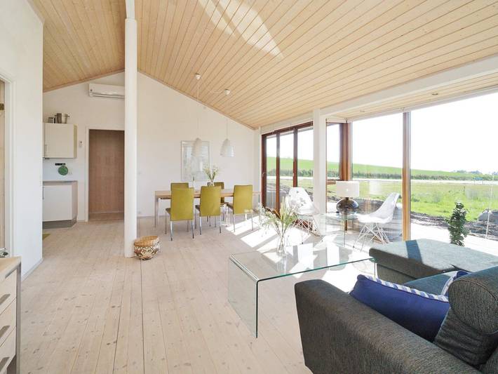 Ferienhaus für 8 Personen, mit Terrasse und Whirlpool sowie Sauna auf Seeland - 4