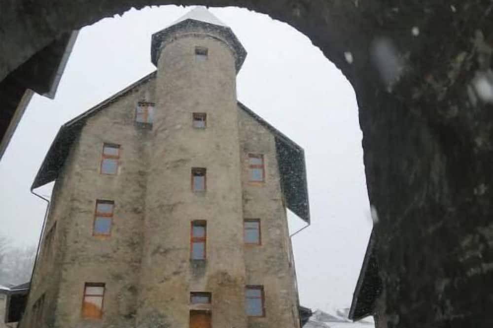 Entire apartment, La Sentinelle, medieval city, Albertville, Savoie in Albertville, Albertville region