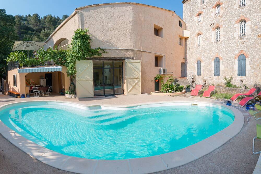 Charmante Residenz 5 chb Flussufer in der Nähe von Aix Marseille Swimming Pool P in Aix-en-Provence, Mittelmeerküste (Frankreich)