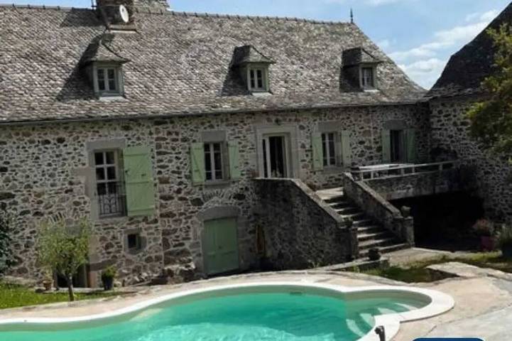 Villa pour 6 personnes, avec jardin dans l' Aveyron