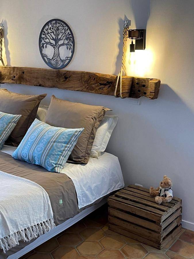Maison d’hôte pour 2 personnes, avec piscine ainsi que jardin et vue, animaux acceptés