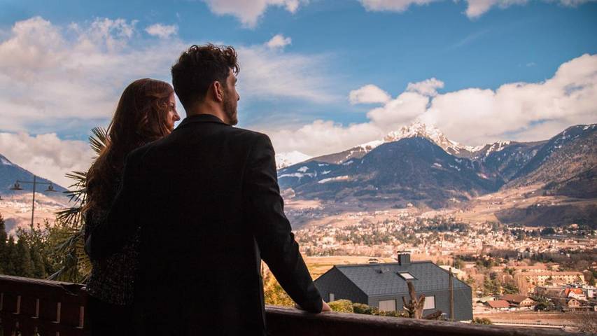 Hôtel pour 2 personnes, avec terrasse et jardin ainsi que piscine et vue, animaux acceptés