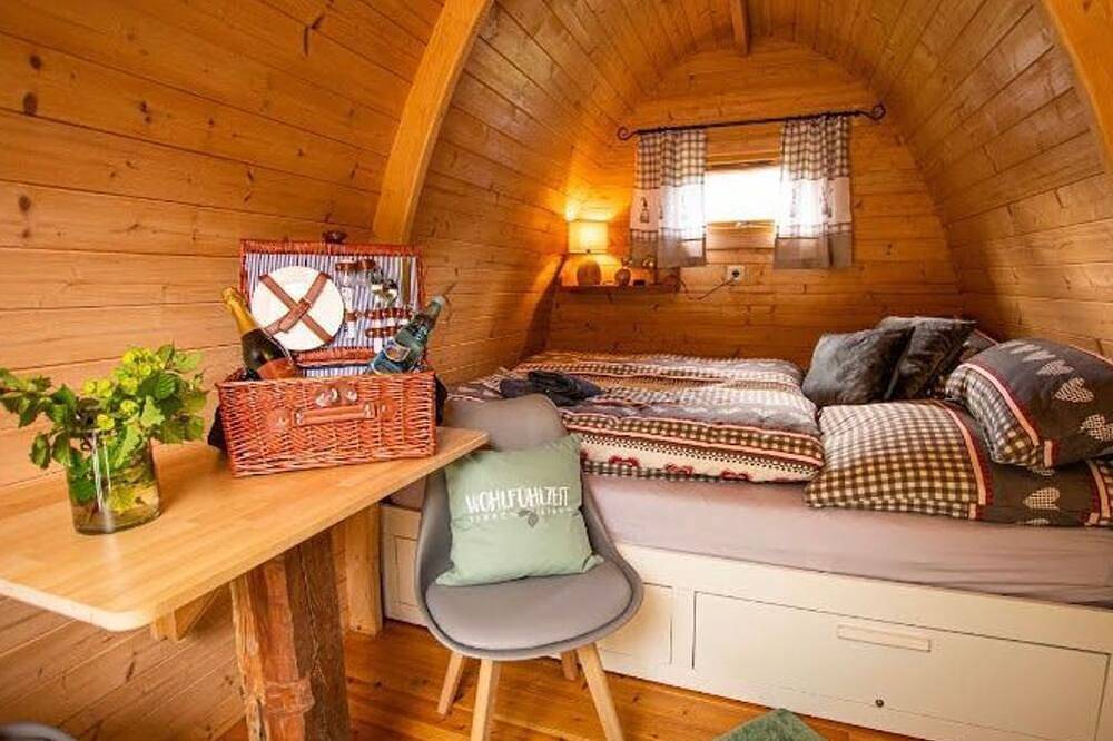 Schlafen im Podhaus in Lichtenfels, Waldecker Land