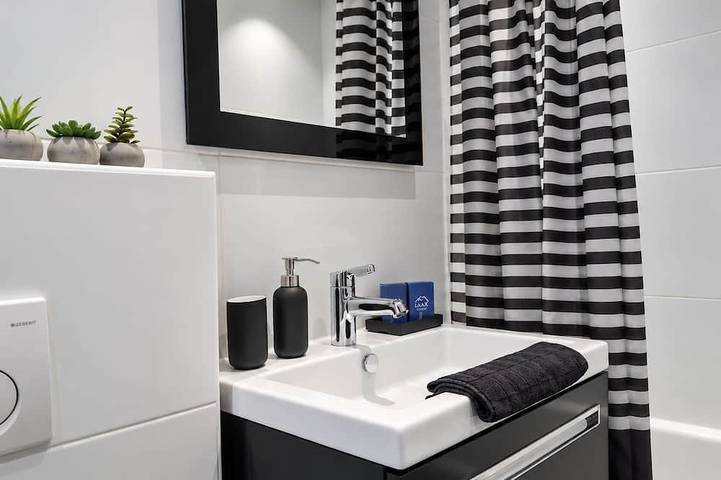 Entire apartment, Laax Central Holiday Apartment with Pool & Sauna in Laax Dorf, Laax