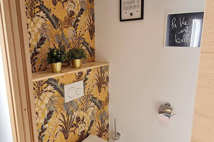 Entire apartment, Charming town center residence with terrace and view of the Canigou mountains in Thuir, Mediterranean Coast (France)