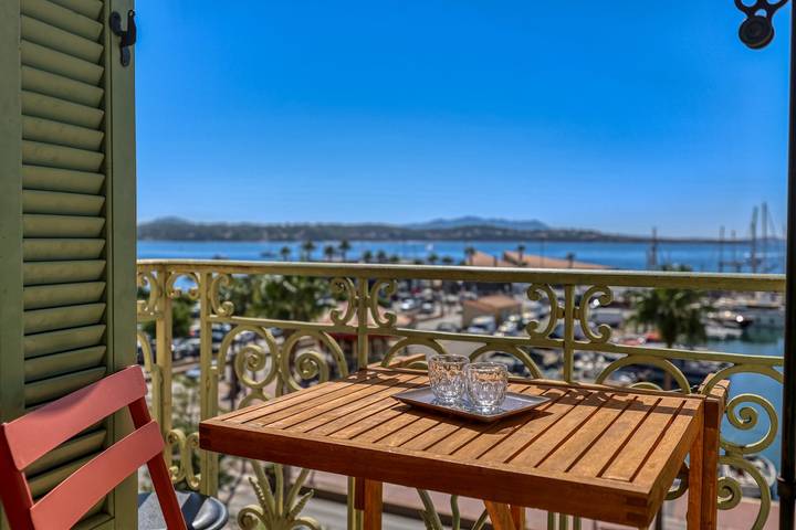 Ganze Wohnung, Appartement Bleu Panorama - Welkeys in Bandol, Mittelmeerküste (Frankreich)