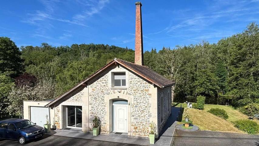 Location de vacances pour 4 personnes, avec Terrasse et Jardin ainsi que Vue sur le lac et Vue à Glénic