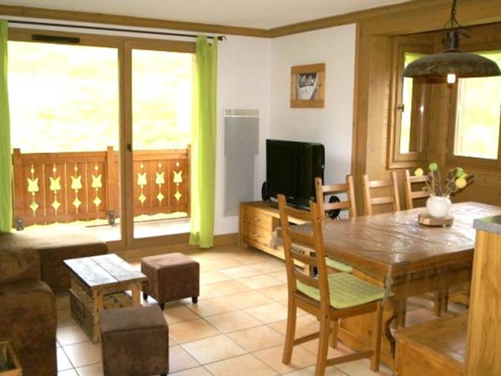 Chalet pour 10 personnes, avec Balcon et Jacuzzi ainsi que Terrasse et Sauna dans Les 7 Laux
