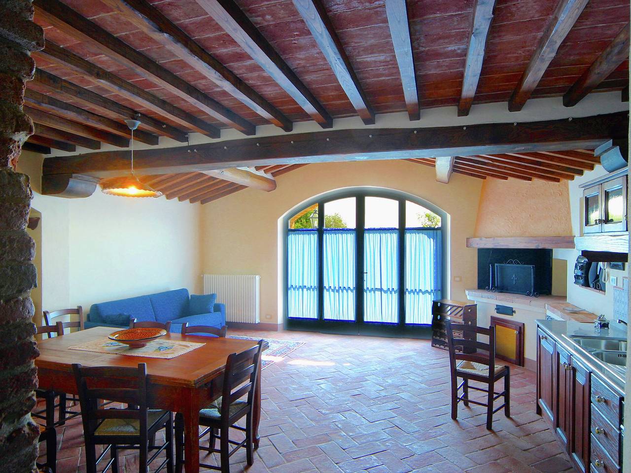 Villa a Cortona con Piscina e Giardino in Cortona, Provincia di Arezzo