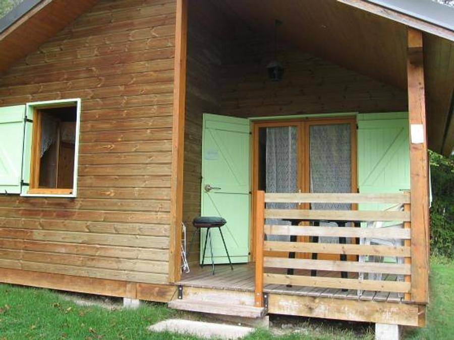 Camping de L'Île du Chéran - Chalet 6 personnes - Chalet 2 chambres à la semaine- arrivée à partir de 16H 2/6 pers in Lescheraines, Région de Chambéry
