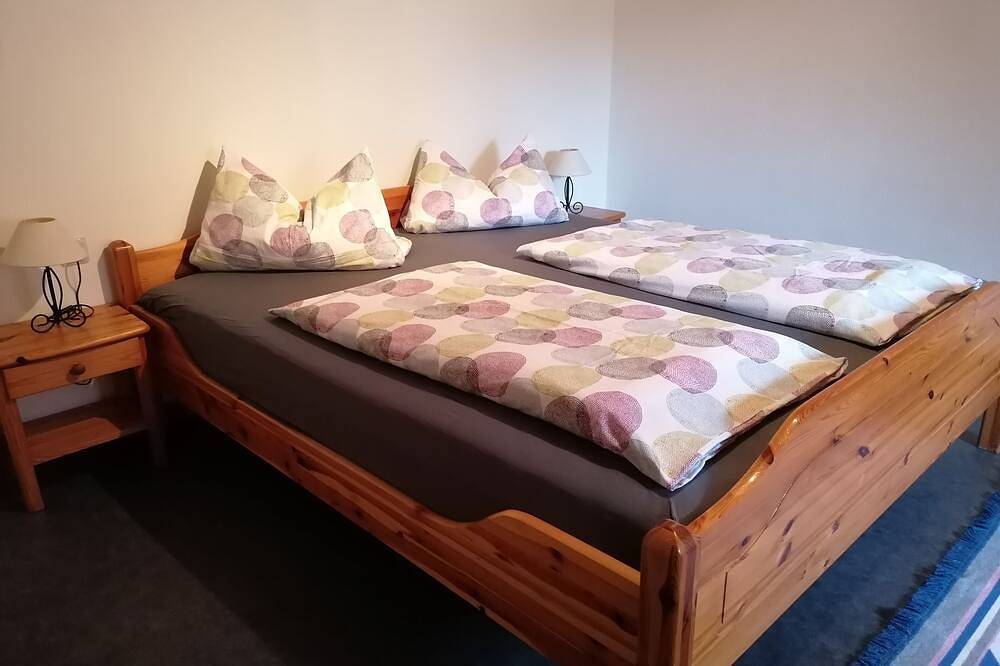 Ganze Wohnung, Gemütliche Ferienwohnung für unvergessliche Tage im Romantischen Taubertal in Creglingen, Taubertal