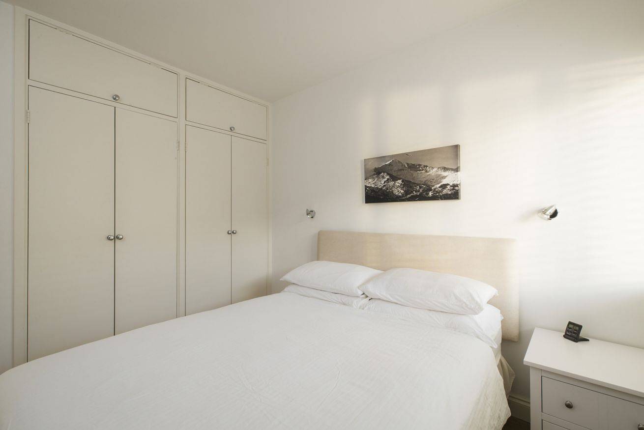 Entire apartment, Sublime flat with Thames view in Downtown, London