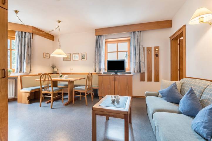 Ganze Wohnung, 'Taufner Apartment C 103' mit Bergblick, Garten und Wlan in Partschins, Texelgruppe