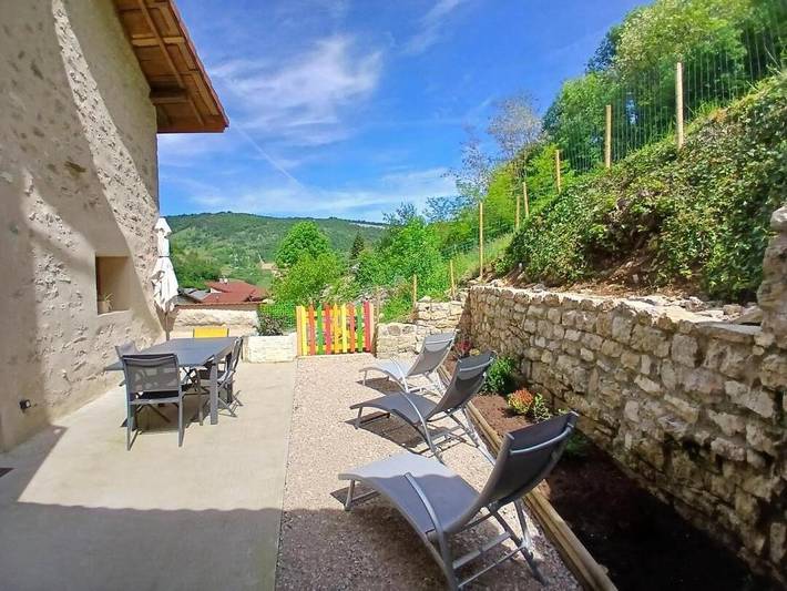 Gîte pour 4 personnes, avec terrasse