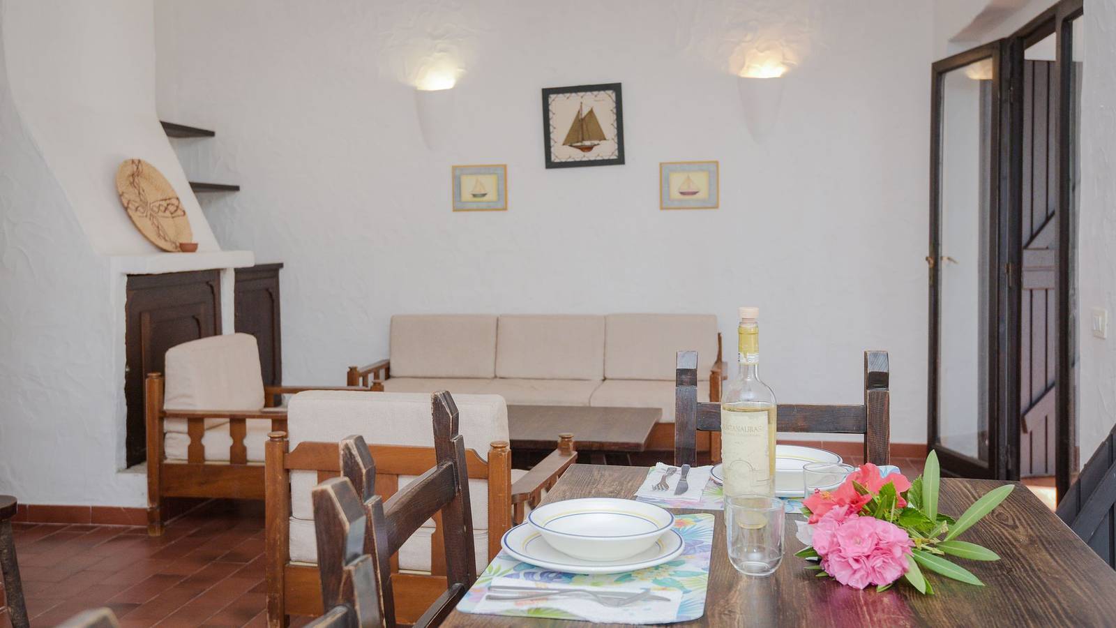 Villa Chiara: Luxury Retreat Steps from the Beach in Costa Rei, Muravera