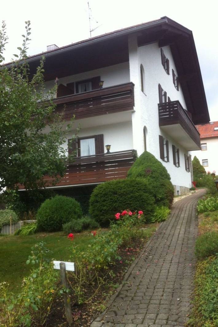 Ferienwohnung für 6 Personen, mit Balkon und Terrasse sowie Garten