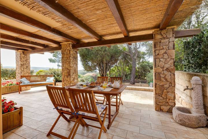 Casa vacanze 'Domu De Maria' con vista mare, terrazza privata e aria condizionata in Torre dei Corsari, Arbus (comune)
