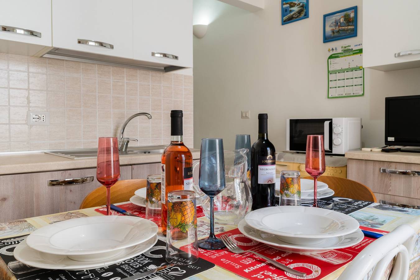 Casa Vacanze 'Lu Sule Lu Mare Lu Ientu1' con Giardino Privato, Wi-Fi e Aria Condizionata in Porto Cesareo, Golfo di Taranto