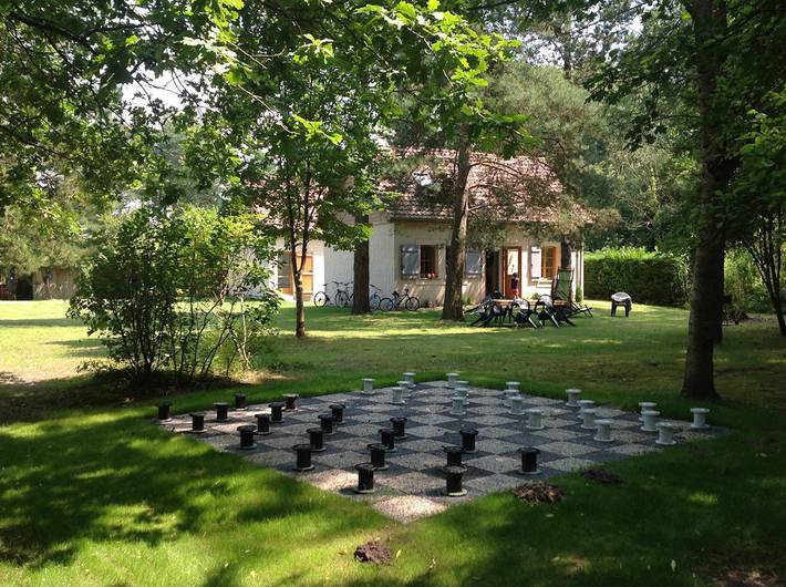 Gîte pour 6 personnes, avec terrasse et jardin