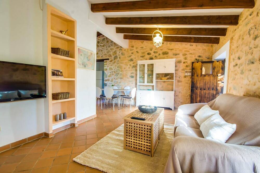 Preciosa casa en Porreres con piscina privada, puede ser interior o exterior. in Montuiri, Interior de Mallorca