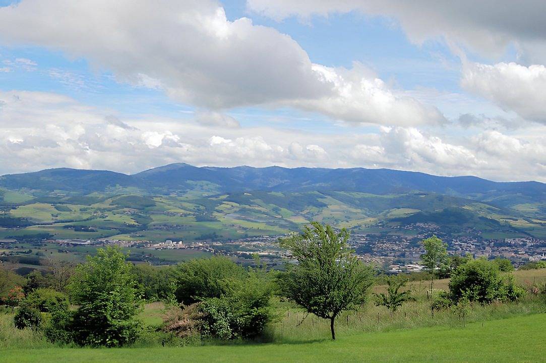 Croix Blanche - Chambre 3 in Cellieu, Loire