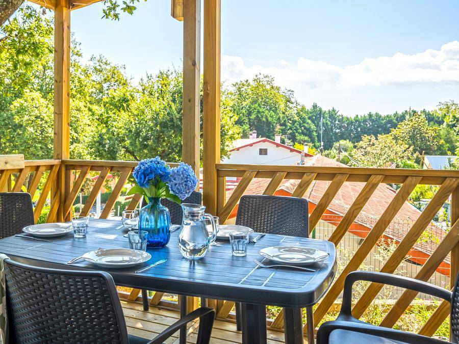 Camping Suhiberry - Mobilhome 5 personas - Mobil-home Select Tv Lv Plancha - 2 hab - 4 adultos + 1 niño - 12 in Urrugne, Region de Bayona