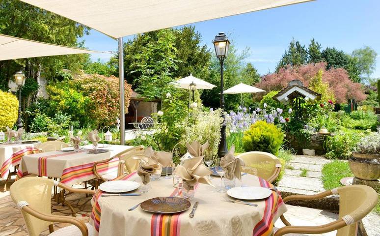 Hôtel pour 4 personnes, avec jardin ainsi que sauna et piscine à Chitenay - 4