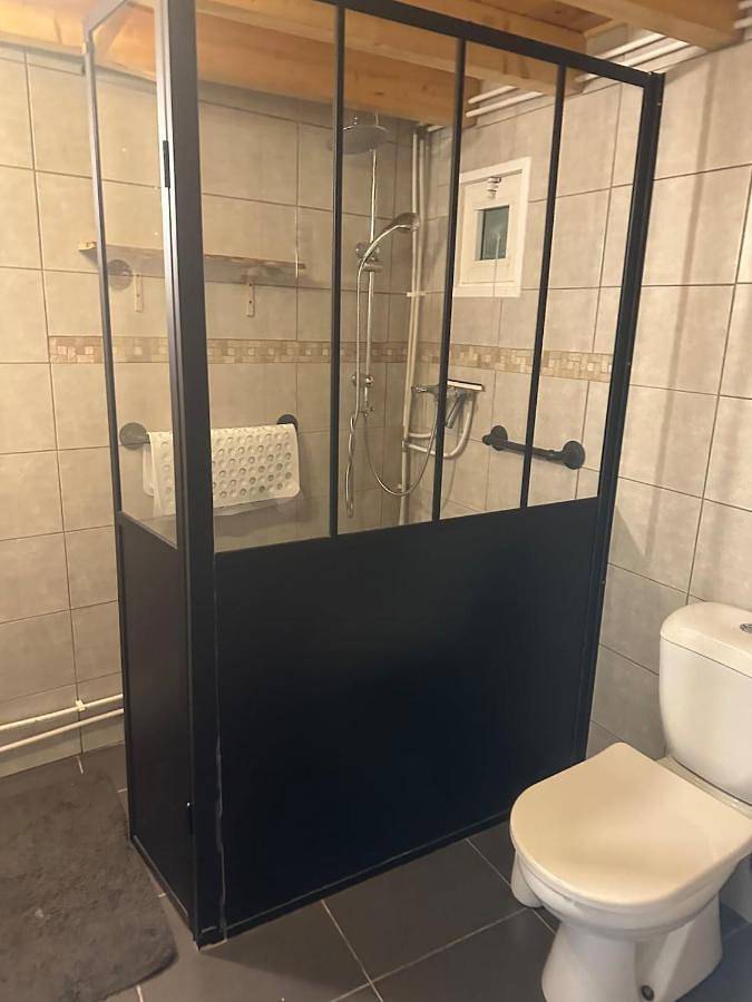 Gîte pour 7 personnes, avec terrasse et vue, animaux acceptés à Beaudéan - 4